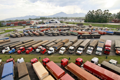 Tabelamento de fretes causa impacto de R$ 7 bilhões para economia nacional, diz CNI